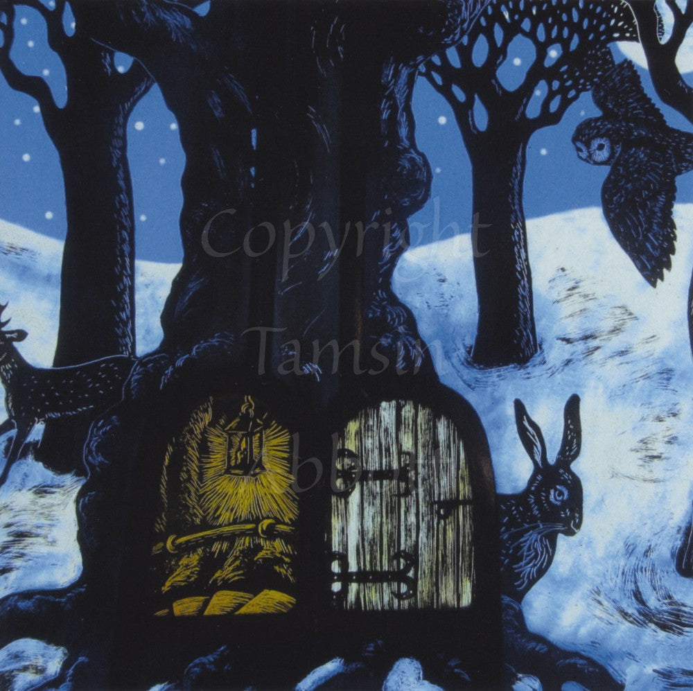 The wide trunk of a tree with two doors at the bottom. One of them is open, revealing a lit lantern and stairs winding down. The other, wooden with antique hinges, is closed. A hare peers from behind the trunk, a stag dashes off to one side, and an owl hovers overhead. Two more trees stand behind. Colours are shades of blue from dark to white, except the orange glow from the open door.