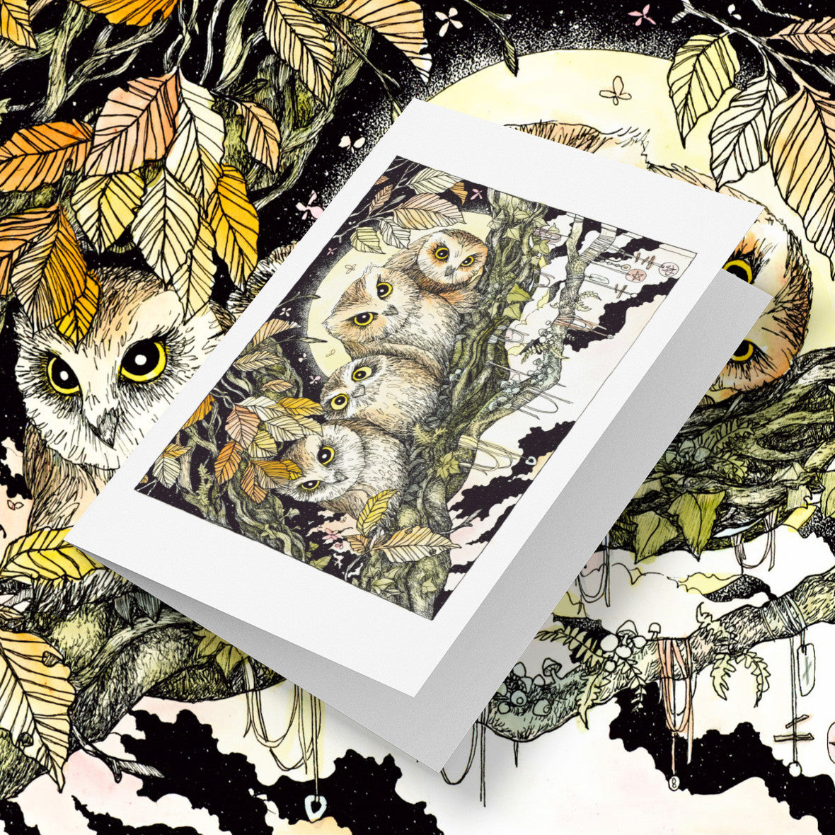 Owl greeting card on a matching background.